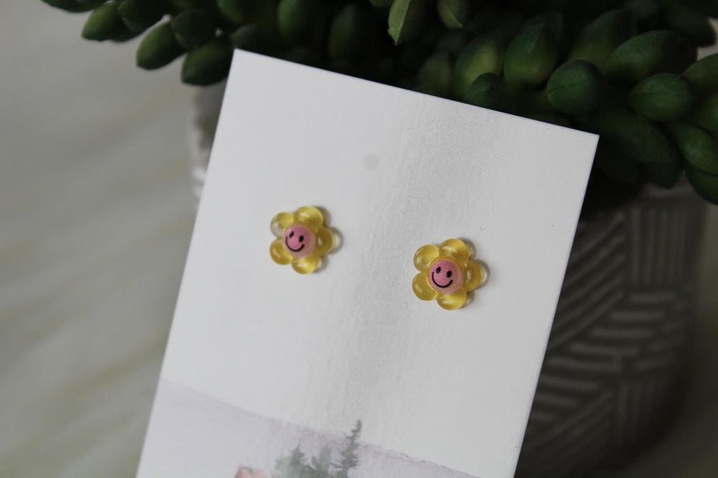 8mm Yellow Smiley Earrings
