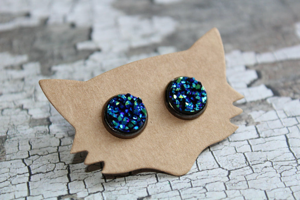 10mm Blue/Green In A Gunmetal Stud