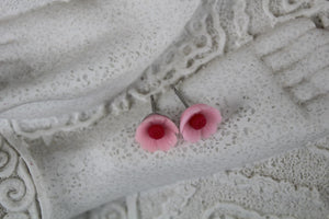 8mm pink/red flower earrings