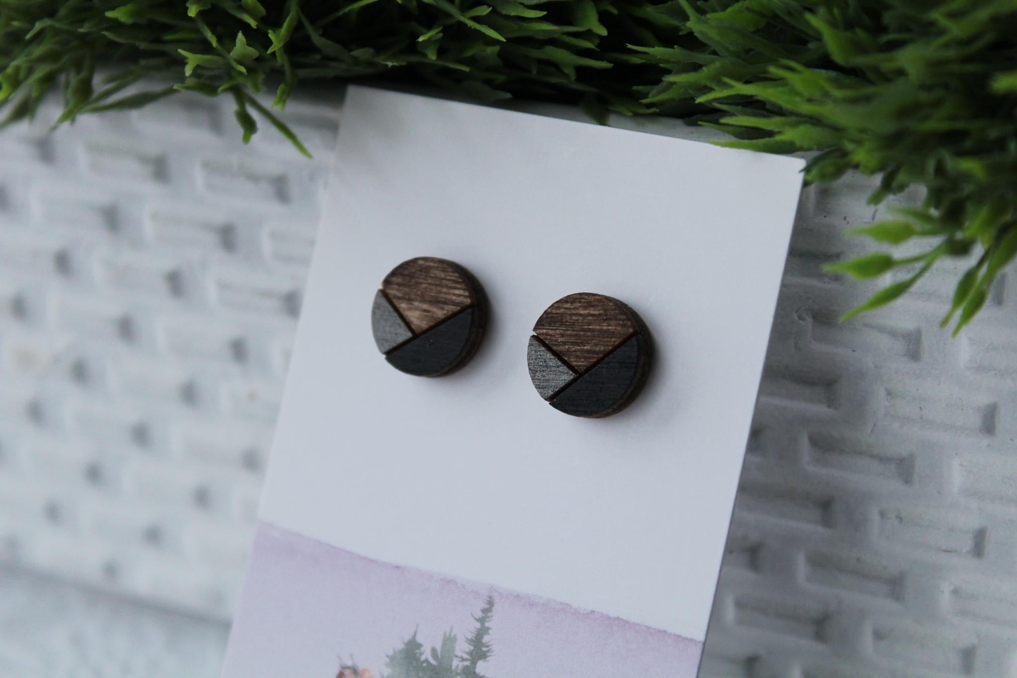 Wood Metallic Grey/Black Earrings