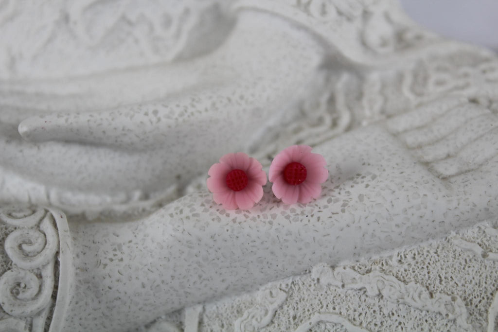 8mm pink/red flower earrings
