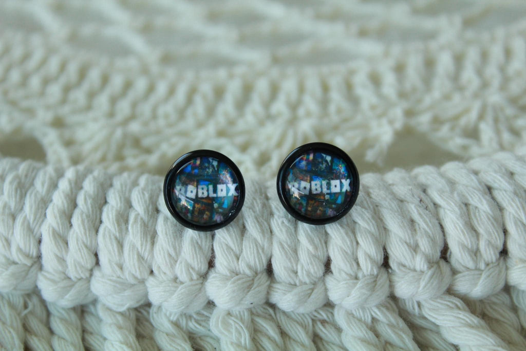 10mm Black Stud Gamer Earrings 3