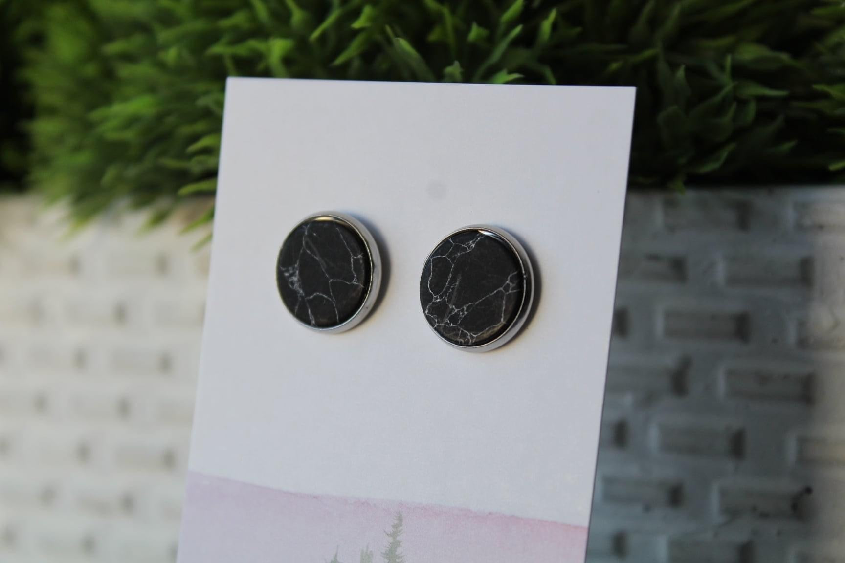 12mm Marble/Silver Stud